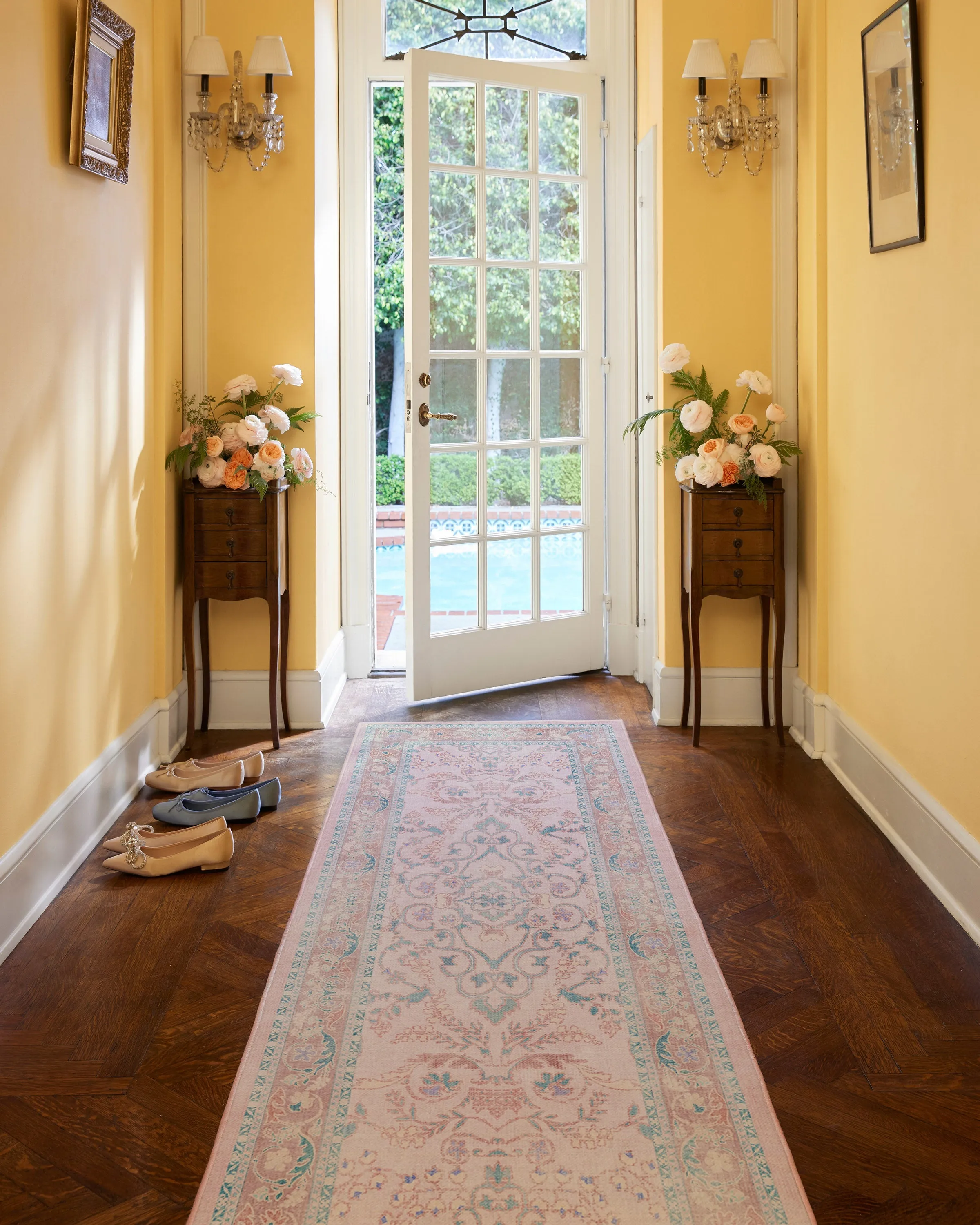 Bridgerton Fit For A Queen Soft Rose Rug